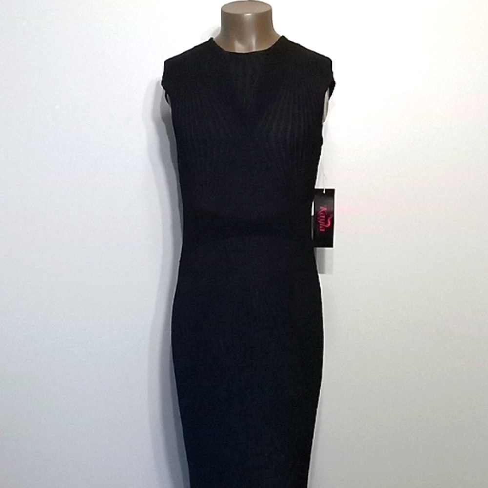 Sexy & Stylish 1pc Navy/Black women's sleeve less full length dress by Kayla